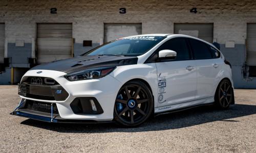 Ford Focus RS - TSW Evo-T - double black rotary forged flow form velgen