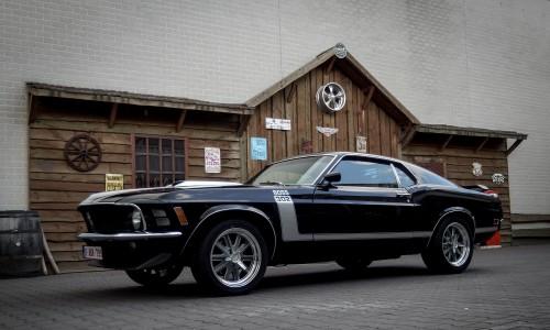 1969 Ford Mustang + VN527 1.jpg