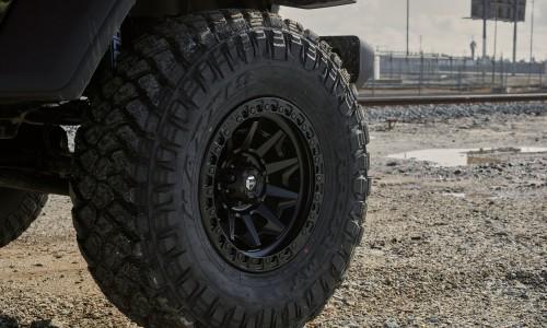 Jeep Gladiator - Fuel Cover - Matte Black